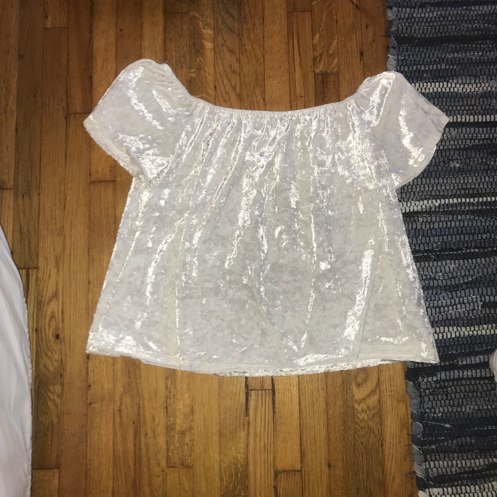 Forever 21 T-shirt